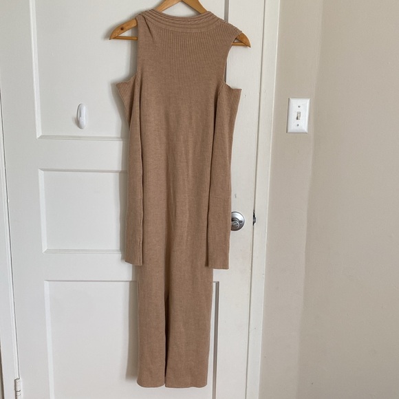NWT Lita by Ciara Cold Shoulder Merino Wool Midi Knit Sweater in Doe - Picture 7 of 9